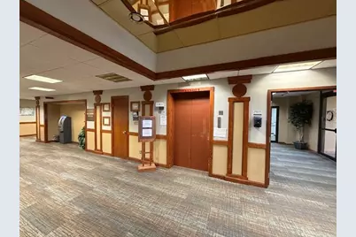 209 E Washington Avenue #201, Jackson, MI 49201 - Photo 5