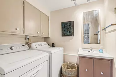 2248 Crest Drive, Kalamazoo, MI 49008 - Photo 15