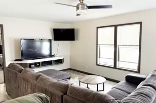 8611 Fallow Dr, Zeeland, MI 49464 - Photo 5