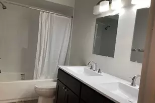 912 Oakland Ave, Ann Arbor, MI 48104 - Photo 5