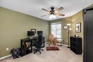 2255 Crystal Crossing Dr, Howell, MI 48843 - Photo 21