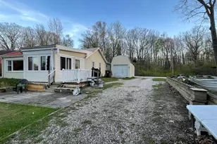 761 S Coolidge Dr, Six Lakes, MI 48886 - Photo 5