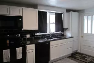 536 Aldrich St, Cadillac, MI 49601 - Photo 3