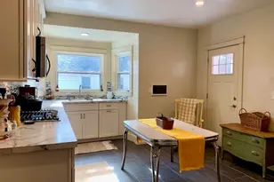 406 N Rowe St, Ludington, MI 49431 - Photo 11