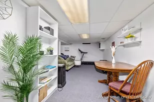 1642 Blanchard St SW, Wyoming, MI 49519 - Photo 15