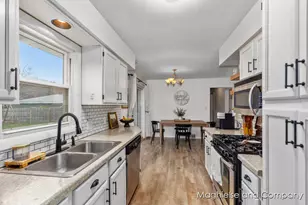 1642 Blanchard St SW, Wyoming, MI 49519 - Photo 9