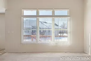 2325 Valarie Dr, Zeeland, MI 49464 - Photo 9