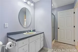 2325 Valarie Dr, Zeeland, MI 49464 - Photo 45