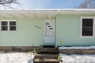 639 Carlton St, Muskegon, MI 49442 - Photo 5