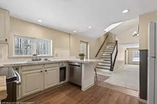 6811 116th Ave, Fennville, MI 49408 - Photo 9