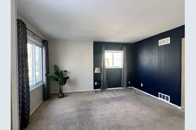 119 W Mapledale Avenue, Hazel Park, MI 48030 - Photo 9