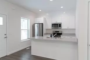 407 Phelps Ave, Kalamazoo, MI 49048 - Photo 3