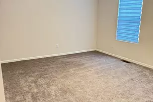 616 Countryside Dr, Chelsea, MI 48118 - Photo 5