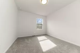 616 Countryside Dr, Chelsea, MI 48118 - Photo 11