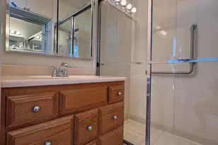 21154 Hale St, Clinton Twp, MI 48036 - Photo 23