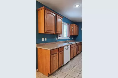 10513 Loughrea Lane, Cement City, MI 49233 - Photo 9