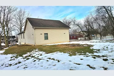 10513 Loughrea Lane, Cement City, MI 49233 - Photo 3