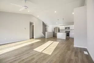 1029 Foxglove Ave, Vicksburg, MI 49097 - Photo 7