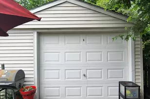 18705 Delaware Ave, Bedford, MI 48240 - Photo 9