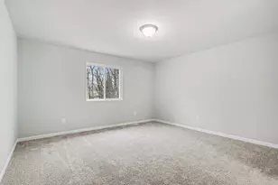 1212 Pine St, Three Rivers, MI 49093 - Photo 9