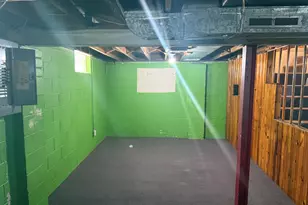 21004 Syracuse Ave, Warren, MI 48091 - Photo 19