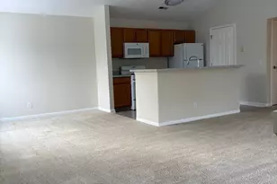 206 Hunters Ln NE, Rockford, MI 49341 - Photo 5