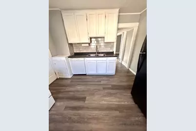 76 N East Avenue N, Battle Creek, MI 49017 - Photo 7