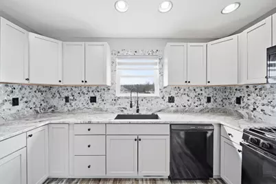 4834 Sir Austin Drive, Jackson, MI 49201 - Photo 5