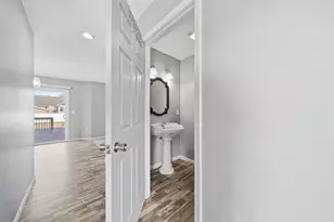 4834 Sir Austin Dr, Jackson, MI 49201 - Photo 15