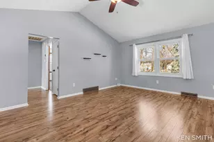 3621 Barker St, Hudsonville, MI 49426 - Photo 7