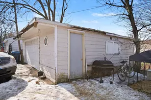 6609 Cranwood Dr, Flint, MI 48505 - Photo 25