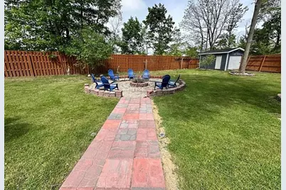2117 Lakewood Drive, Kalamazoo, MI 49048 - Photo 25