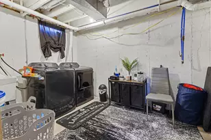 2117 Lakewood Dr, Kalamazoo, MI 49048 - Photo 19