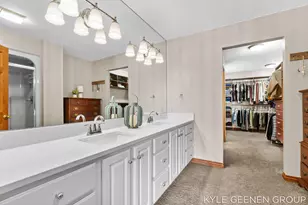 715 Beechcreek Dr, Holland, MI 49423 - Photo 29