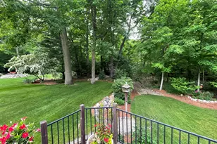 715 Beechcreek Dr, Holland, MI 49423 - Photo 69