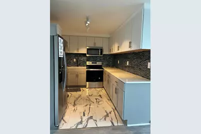 8900 E Jefferson Avenue #632, Detroit, MI 48214 - Photo 1