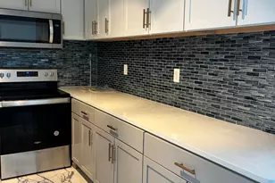 8900 E Jefferson Ave, Detroit, MI 48214 - Photo 5