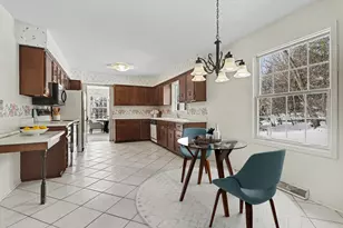 121 Cascade Dr, Battle Creek, MI 49015 - Photo 7