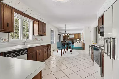 121 Cascade Drive, Battle Creek, MI 49015 - Photo 9