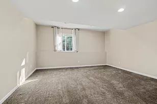 5608 Gallery Park Dr, Ann Arbor, MI 48103 - Photo 27