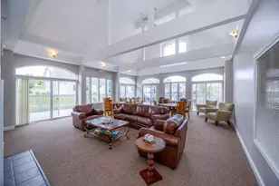 5608 Gallery Park Dr, Ann Arbor, MI 48103 - Photo 45