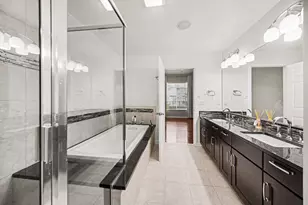 5608 Gallery Park Dr, Ann Arbor, MI 48103 - Photo 17