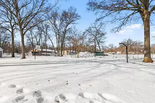 3977 Commodore Ln, Muskegon, MI 49442 - Photo 35