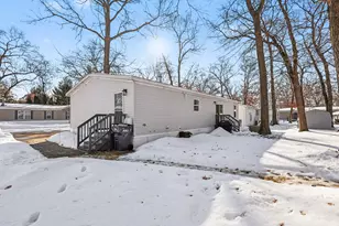 3977 Commodore Ln, Muskegon, MI 49442 - Photo 33