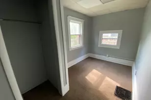 819 Oak St, Kalamazoo, MI 49008 - Photo 7