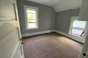 819 Oak St, Kalamazoo, MI 49008 - Photo 9