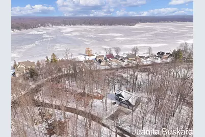 9310 S Annie Lane, Newaygo, MI 49337 - Photo 7