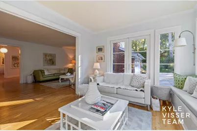 508 Cambridge Boulevard SE, East Grand Rapids, MI 49506 - Photo 9