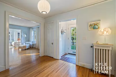 508 Cambridge Boulevard SE, East Grand Rapids, MI 49506 - Photo 5