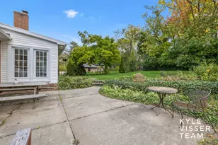 508 Cambridge Blvd SE, East Grand Rapids, MI 49506 - Photo 45